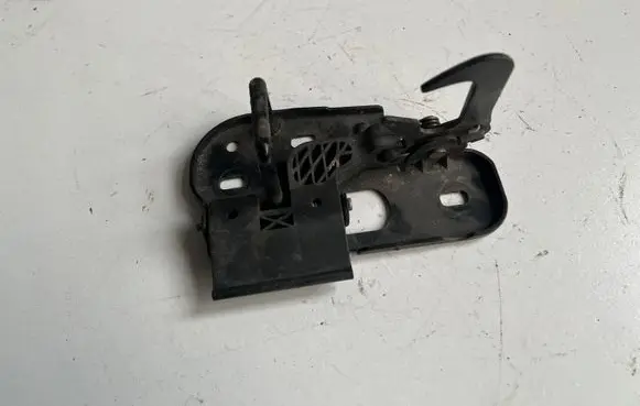 Volkswagen PASSAT B6 Engine bonnet/hood lock/latch loop/hook 3C0823480 3C0823480A