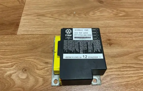 Volkswagen PASSAT B6 Airbag control unit/module 3C0909605M 391125 10H030S2522