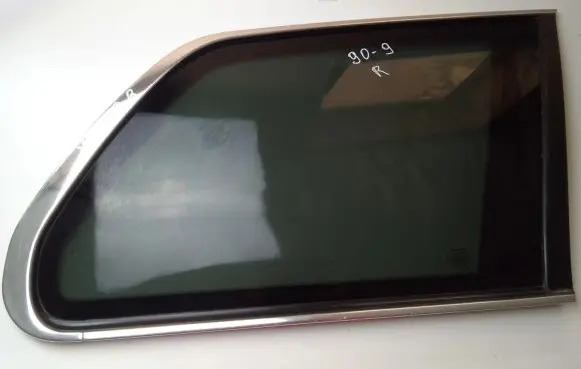 Volvo XC90 Rear side window 30779273