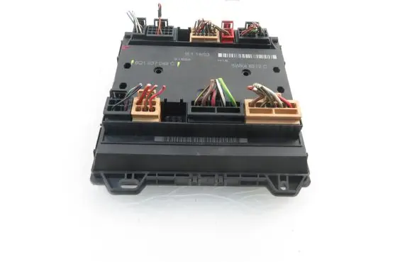 Skoda Fabia Mk1 (6Y) Central body control module 6Q1937049C