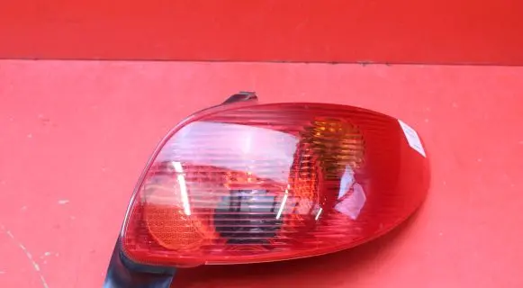 Peugeot 206 CC Rear/tail lights 25630801