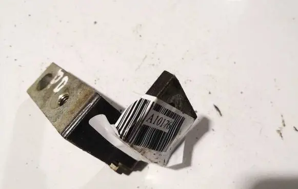 Fiat Croma Front door upper hinge 