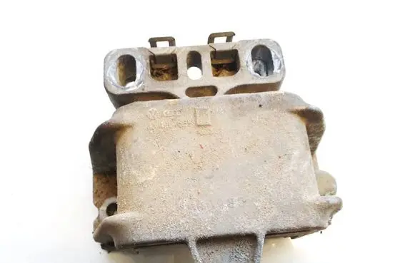 Volkswagen Golf IV Engine mount bracket 1j0199555