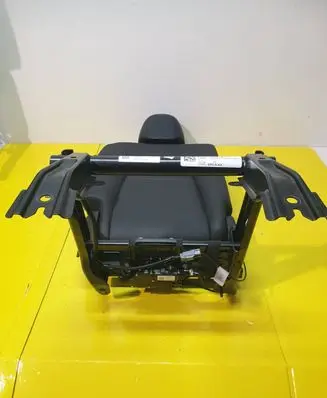 Tesla Model Y Second row seats 149388000C
