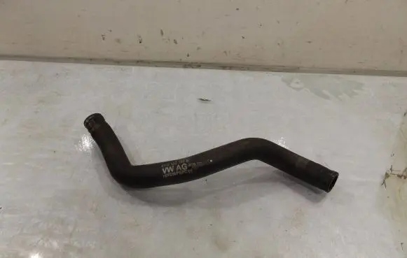 Volkswagen Polo Engine coolant pipe/hose