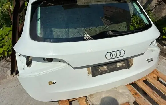 Audi Q5 SQ5 8R Tailgate/trunk/boot lid 8R0827023C