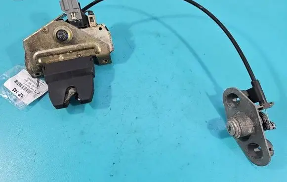 Volvo S60 Tailgate/trunk/boot lock/catch/latch 8652398 IMPRK1552146