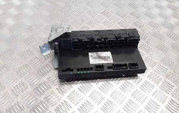 Mercedes-Benz E W211 Fuse module 2115455601