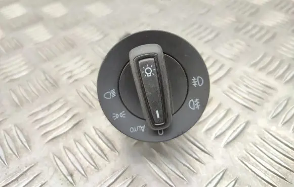 Skoda Octavia Mk3 (5E) Light switch 5E0941431D