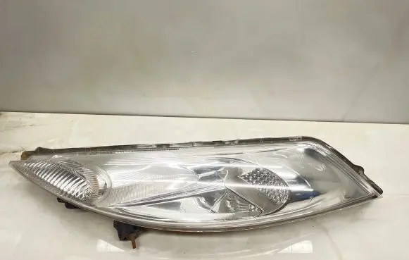 Nissan Juke I F15 Headlight/headlamp 14492 E41A0102