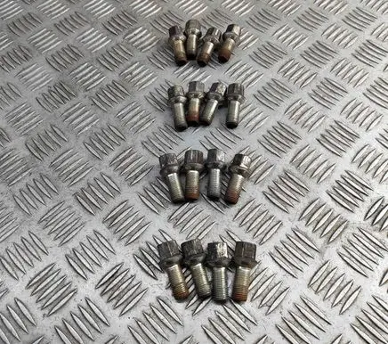 Nuts/bolts