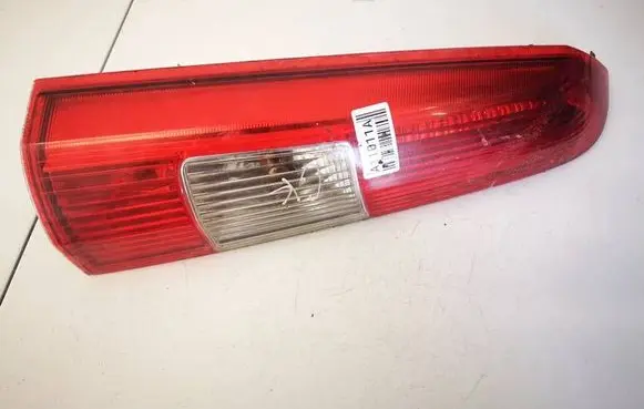 Volvo V70 Rear/tail lights 9154493