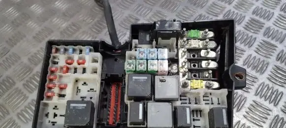 Fuse box set