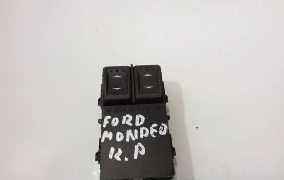 Ford Mondeo Mk III Electric window control switch 1S7T14A132AD