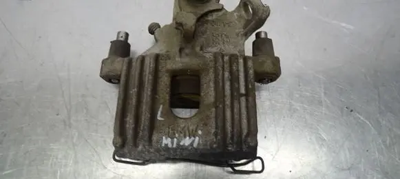 Mini One - Cooper R50 - 53 Brake caliper pad carrier rear 