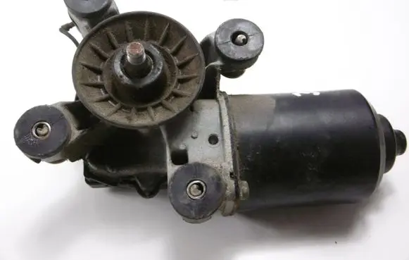 Mazda 323 F Front wiper linkage and motor 849200-0952