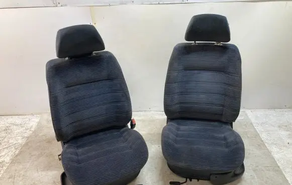 Volkswagen PASSAT B4 Seat set 