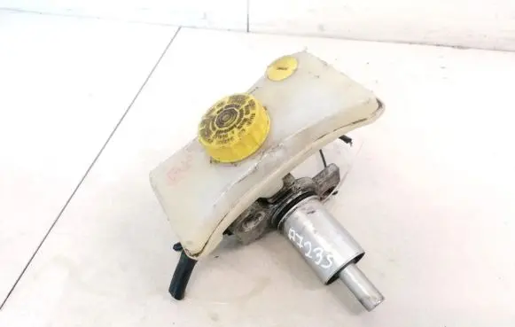 Audi A6 S6 C5 4B Master brake cylinder