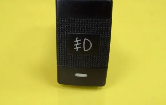 Fog light switch