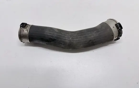 BMW 5 F10 F11 Intercooler hose/pipe 7810614 521108A