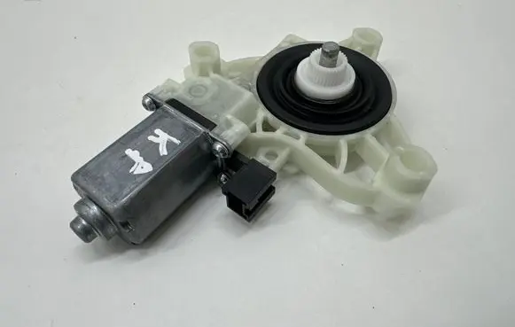 Mercedes-Benz EQA Front door window regulator motor A0009065806