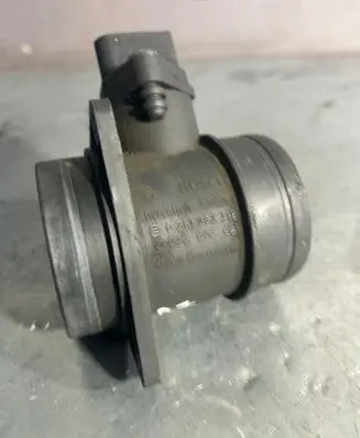 Audi A3 S3 8L Mass air flow meter 0281002318 045906431