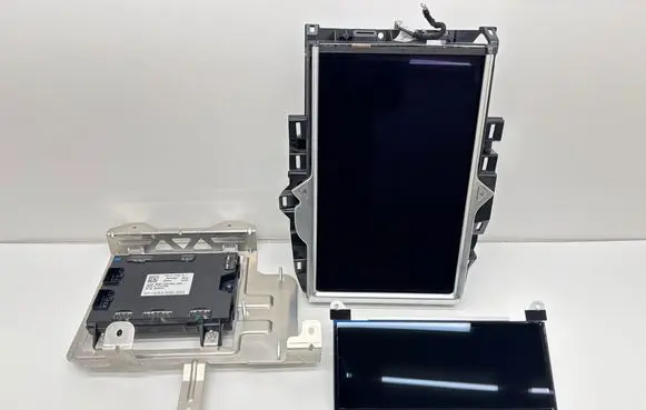Tesla Model S Screen/display/small screen 145073700B P145180950J P144793400E