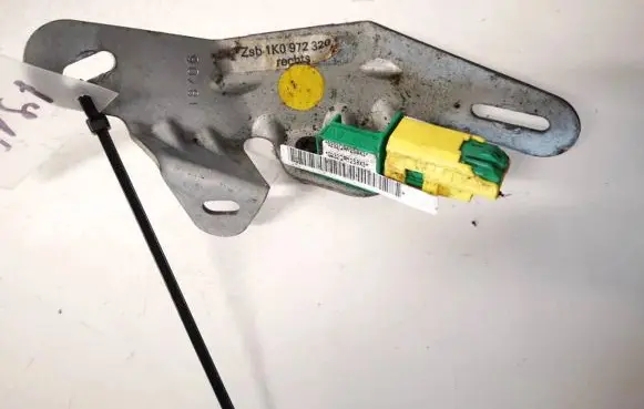 Volkswagen Golf V Airbag deployment crash/impact sensor 1k0909606c