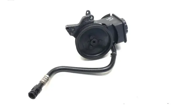 BMW 5 E60 E61 Power steering pump 7787106