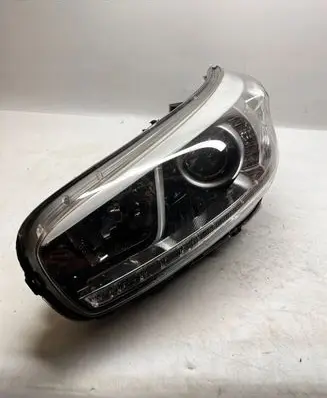 KIA Ceed Headlight/headlamp 92101-A2390