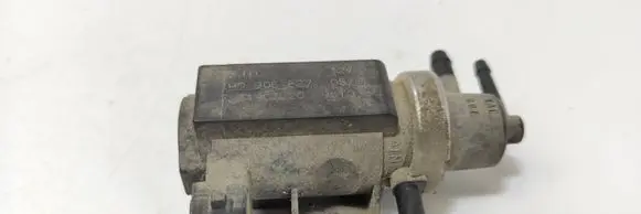 Volkswagen Golf III Turbo solenoid valve 1H0906627