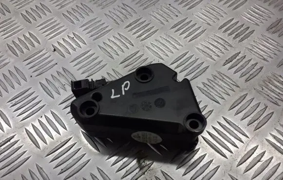 Volkswagen Golf Plus Sound amplifier 1K0035463D