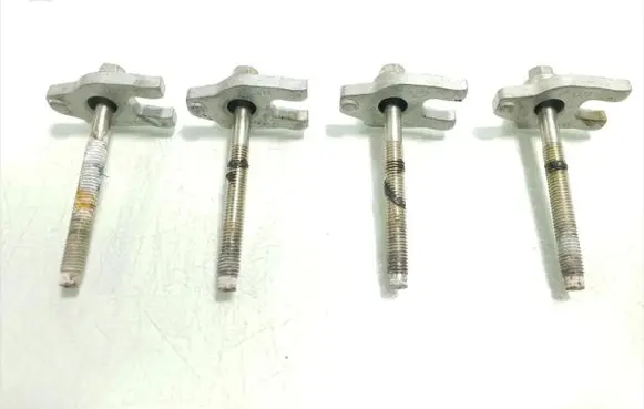 Renault Scenic III - Grand scenic III Fuel Injector clamp holder 