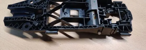 Rear door exterior handle/bracket