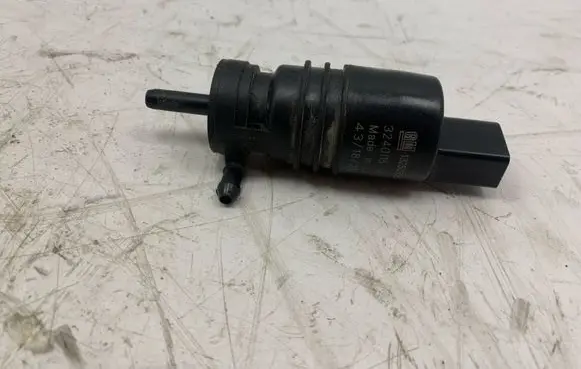 Opel Insignia A Windscreen/windshield washer pump 13250356 3240115