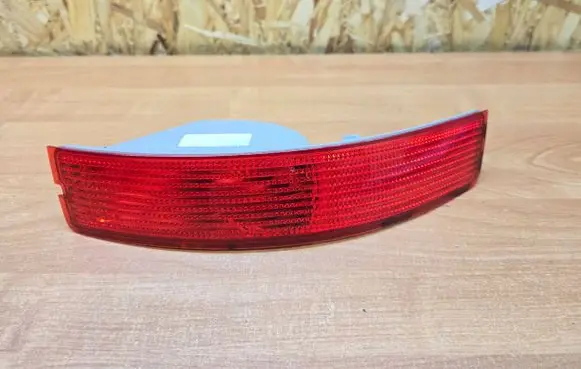 Volvo XC90 Rear tail light reflector