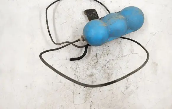 Vacuum air tank