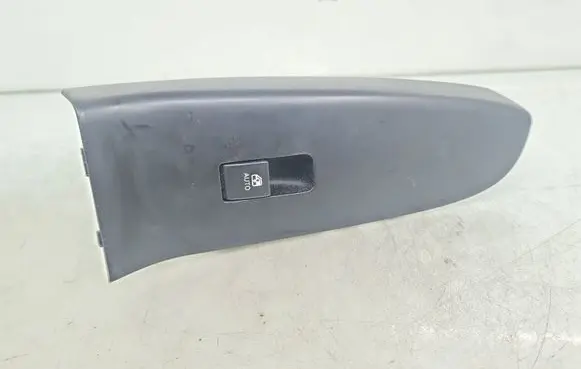 KIA Ceed Electric window control switch 823611H300