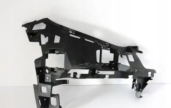 Mercedes-Benz E W213 Front bumper mounting bracket A2138852400