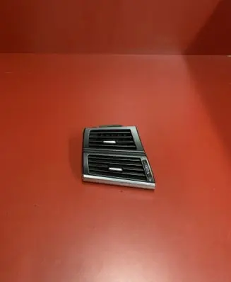 BMW X5 E70 Dashboard side air vent grill/cover trim 9227767