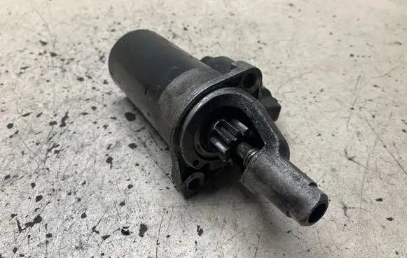 Audi A6 S6 C5 4B Starter motor 1005821953