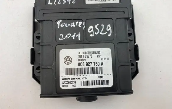 Volkswagen Touareg II Gearbox control unit/module 0C8927750A 001S1778
