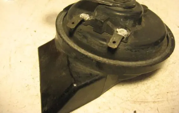 Mercedes-Benz A W168 Horn signal HELLA