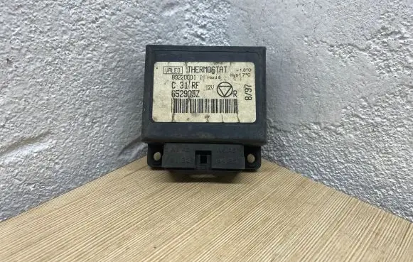 Subaru Legacy Thermostat 652903Z 69220001