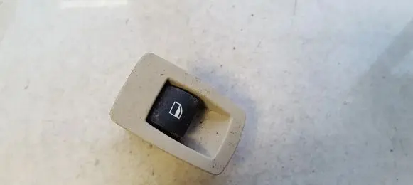 BMW 5 E60 E61 Electric window control switch 9113771 15939946