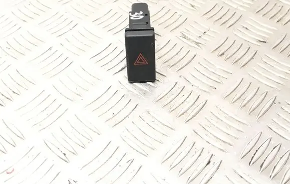 Toyota Avensis T250 Hazard light switch 157963 TR9503