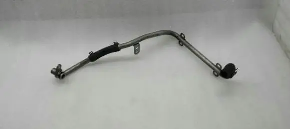 Mercedes-Benz A W176 Engine coolant pipe/hose A1332000451
