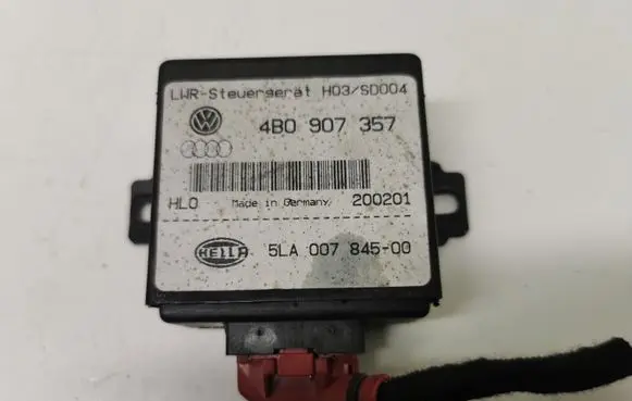 Audi A6 S6 C5 4B Light module LCM 4B0907357 5LA003784500