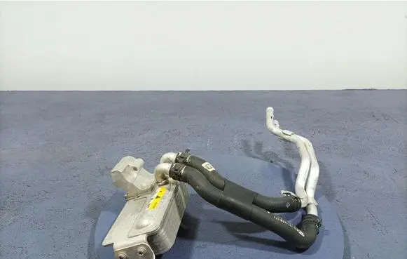 Audi Q5 SQ5 Engine oil radiator 4G0317021AR