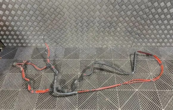 Positive cable (battery)
